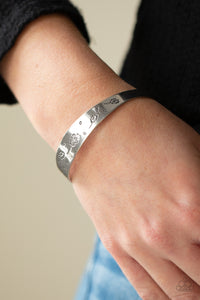 Paparazzi Accessories Dandelion Dreamland - Silver Bracelet 