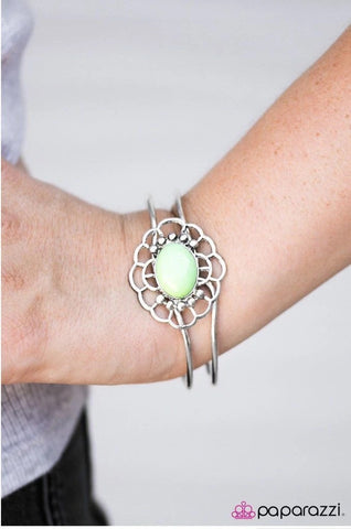 Paparazzi Accessories What A Summer - Green Bracelet