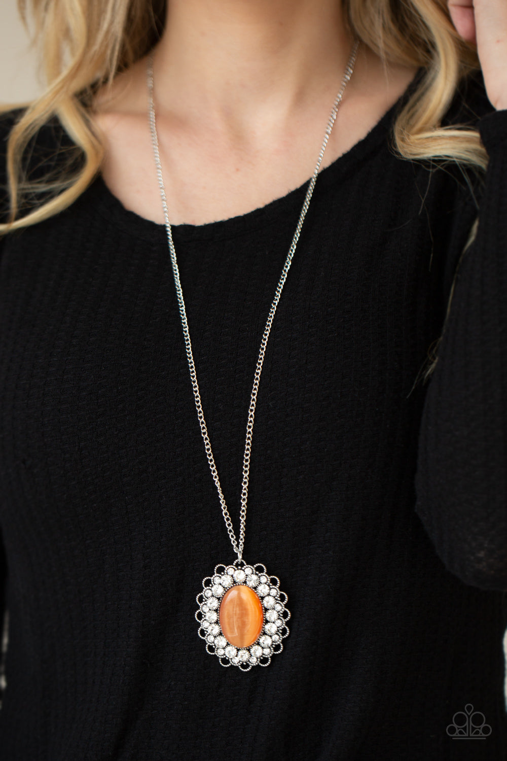 Paparazzi Accessories Oh My Medallion - Orange Necklace & Earrings 